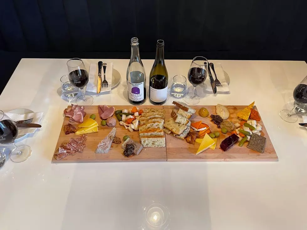 11 Amazing Bars to Get Wine in Dutchess County, New York