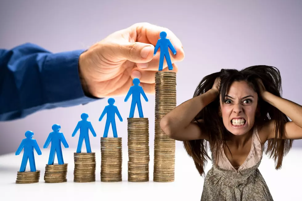 Furious Workers Excluded From New York’s Minimum Wage Increase