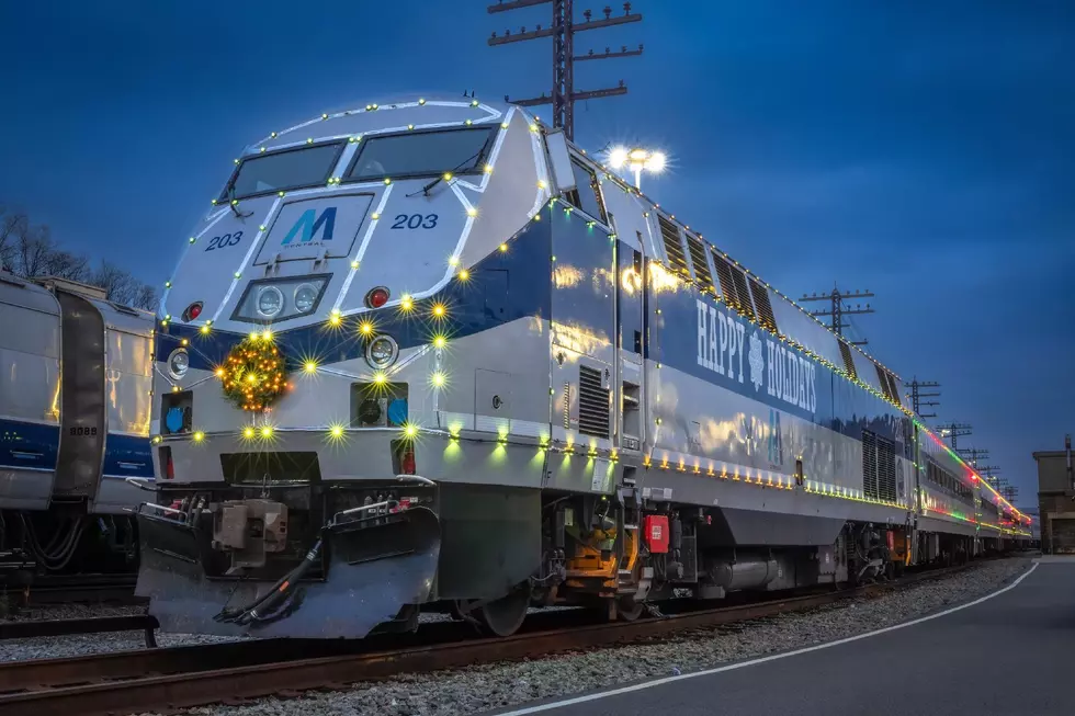 ‘Double The Cheer’ For Holiday Lights Trains in New York